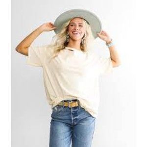 Dani Oversized T shirt Distressed Size Small